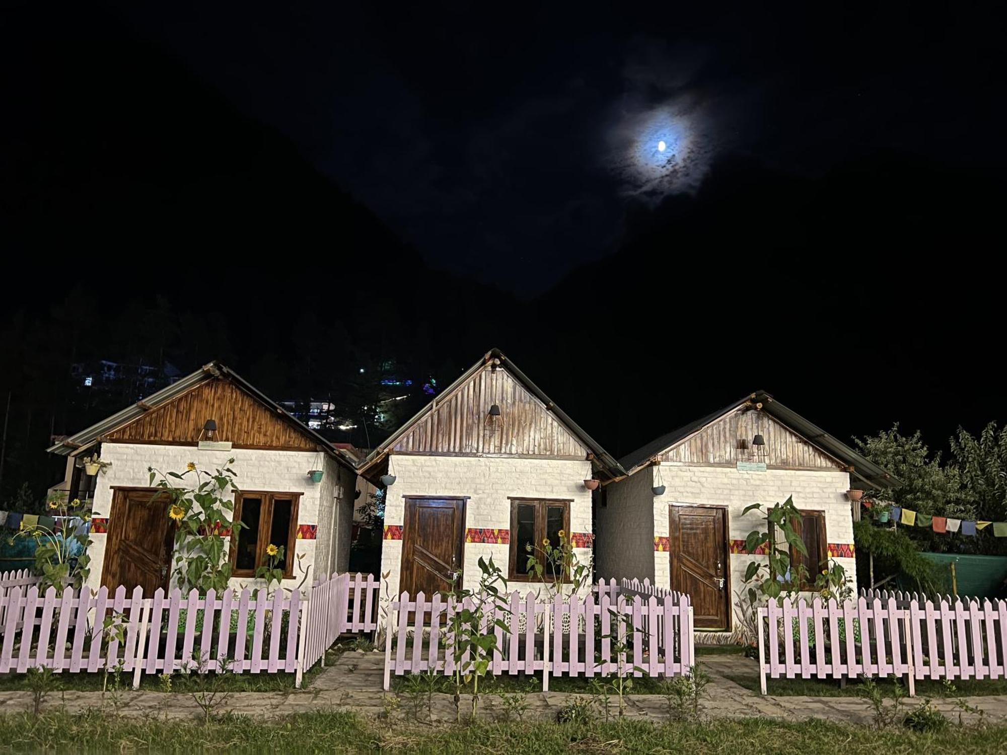 Himtrek Stay Касоль Екстер'єр фото